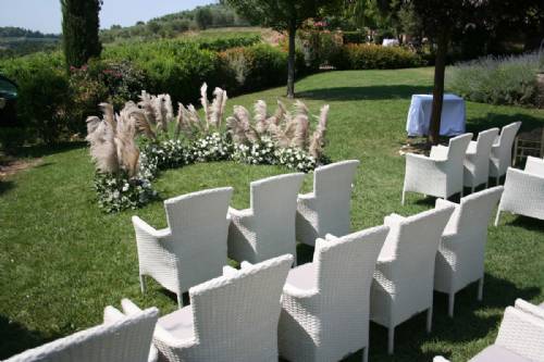 Allestimento semicerchio con pampas lisianthus